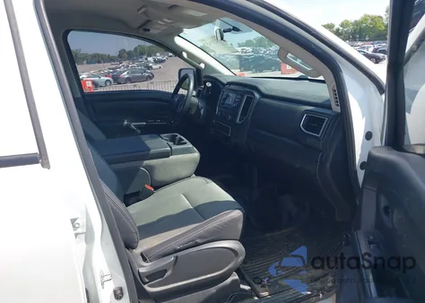 2018 Nissan Titan S из США, поврежденный, VIN 1N6AA1EJ3JN551520